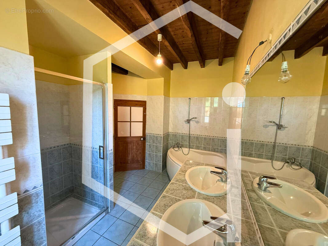 Maison à LA CHARITE-SUR-LOIRE