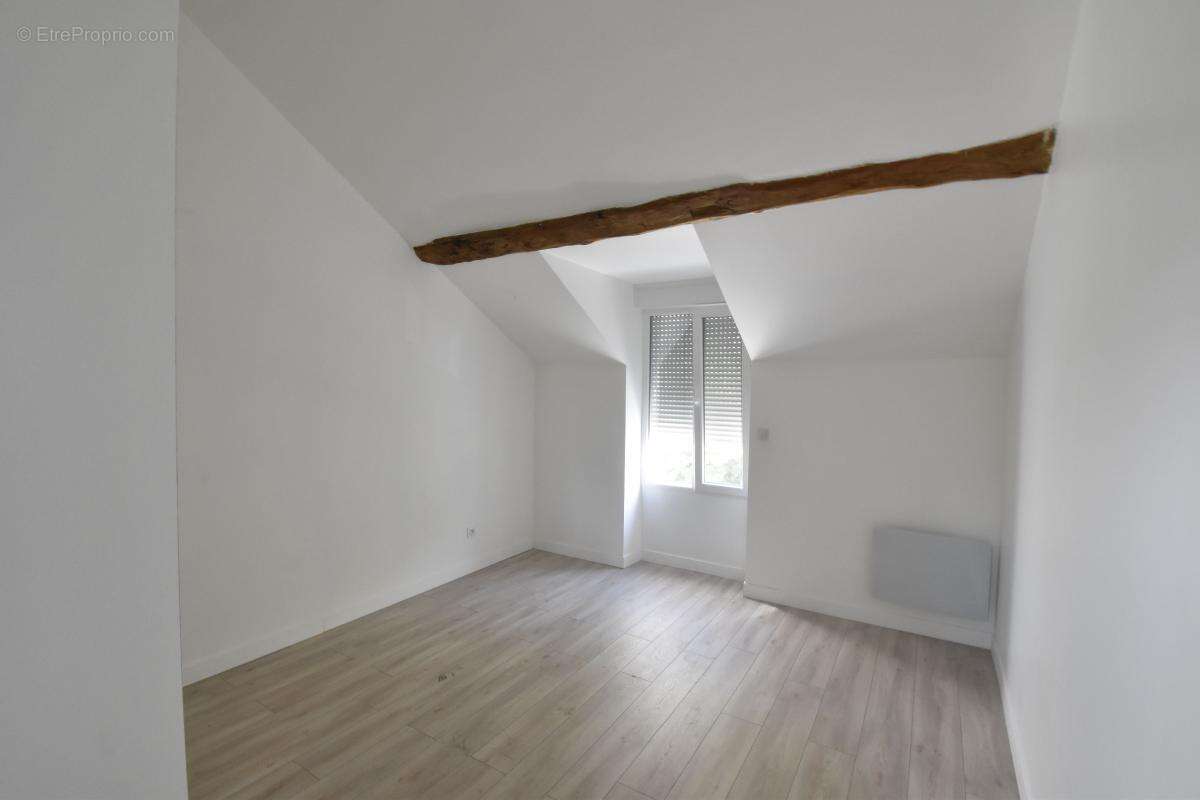 Maison à COSNE-COURS-SUR-LOIRE