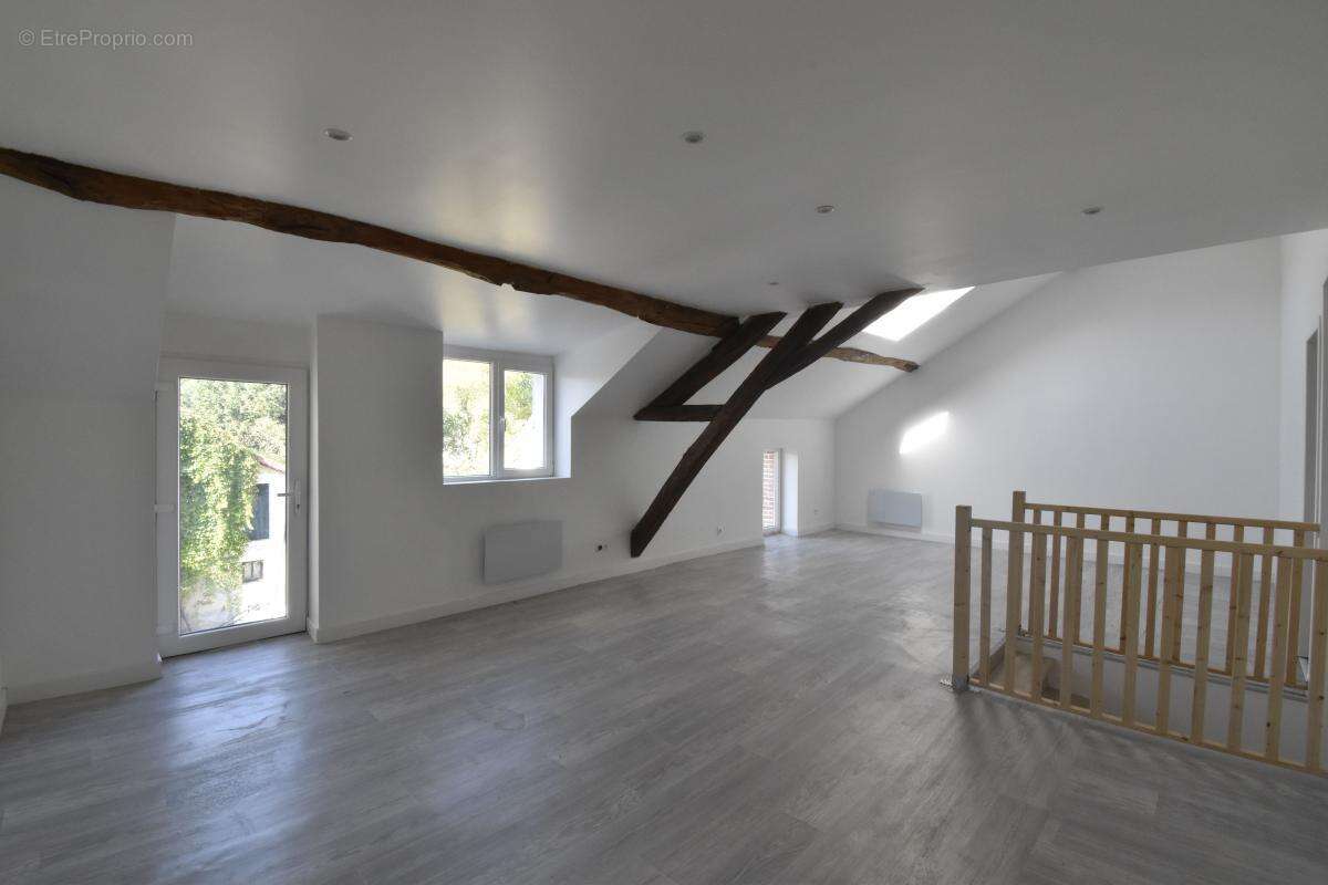 Maison à COSNE-COURS-SUR-LOIRE