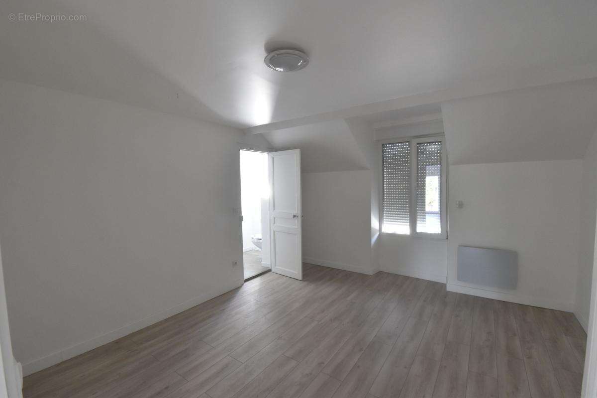 Maison à COSNE-COURS-SUR-LOIRE