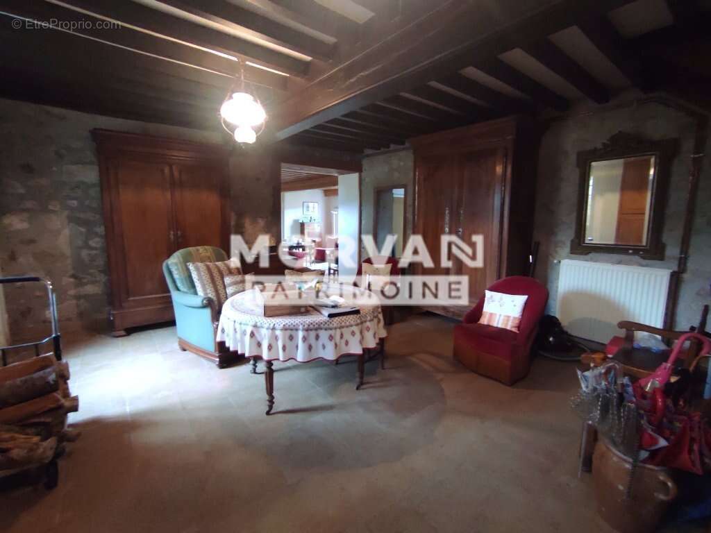 Maison à SAINT-LEGER-DE-FOUGERET