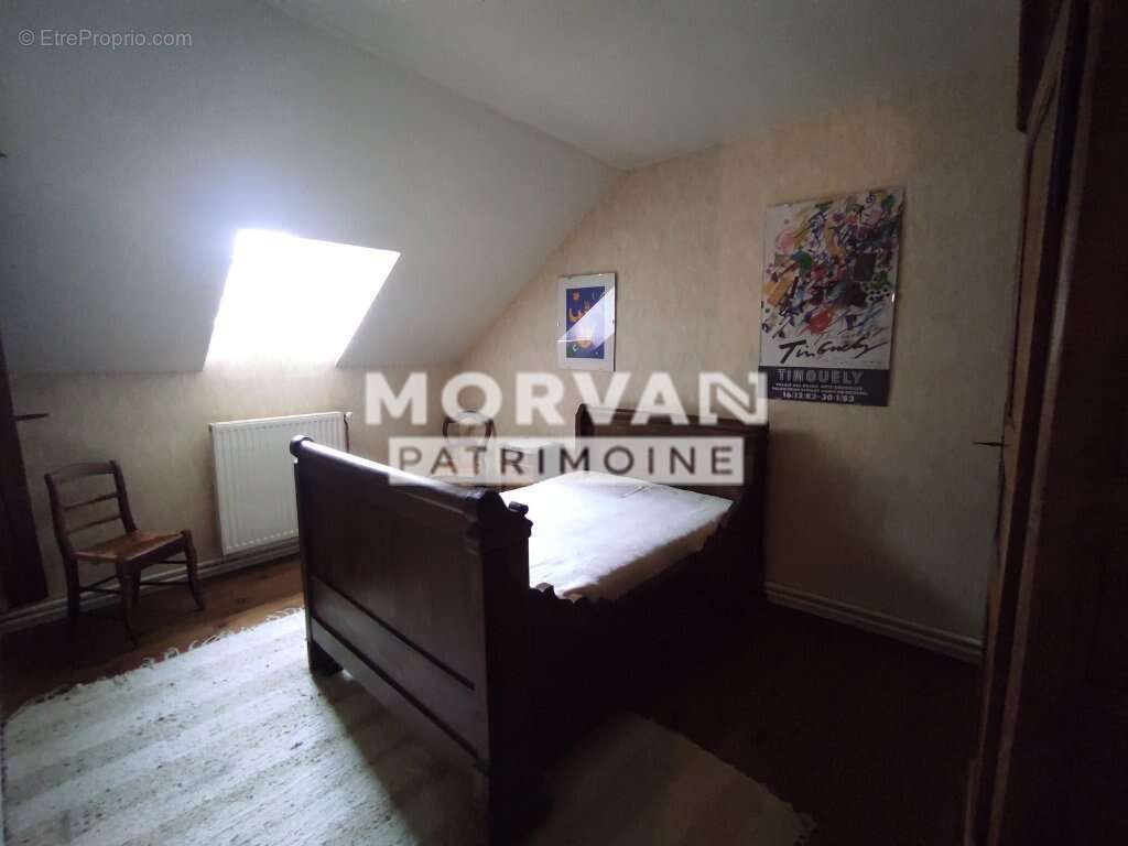 Maison à SAINT-LEGER-DE-FOUGERET