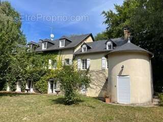 Maison à SAINT-LEGER-DE-FOUGERET