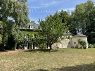 Maison à SAINT-LEGER-DE-FOUGERET