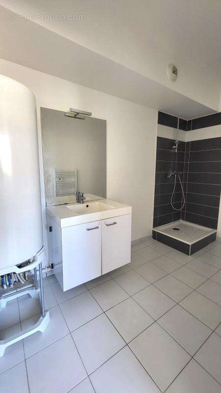 Appartement à LACROIX-SAINT-OUEN