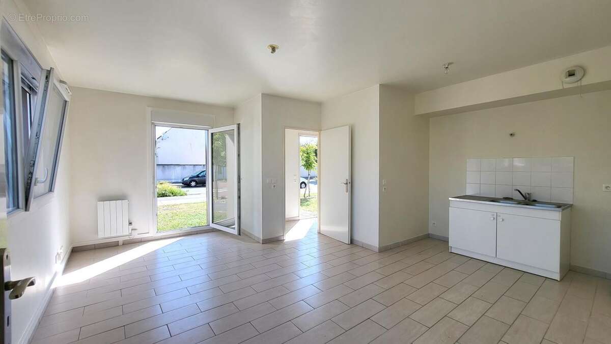 Appartement à LACROIX-SAINT-OUEN