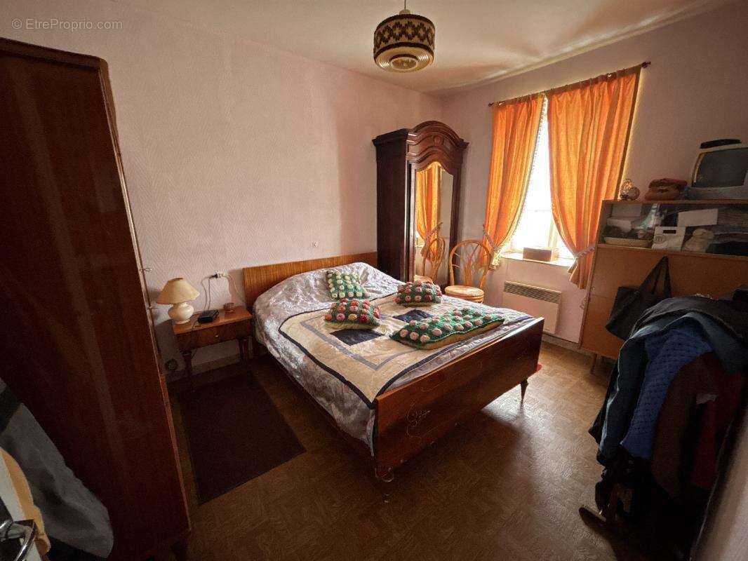 Maison à PUTANGES-PONT-ECREPIN