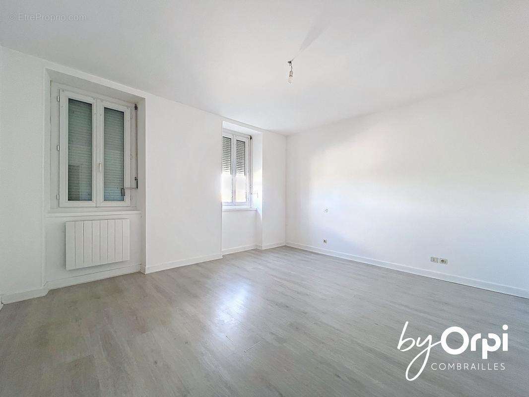 Maison à SAINT-ELOY-LES-MINES