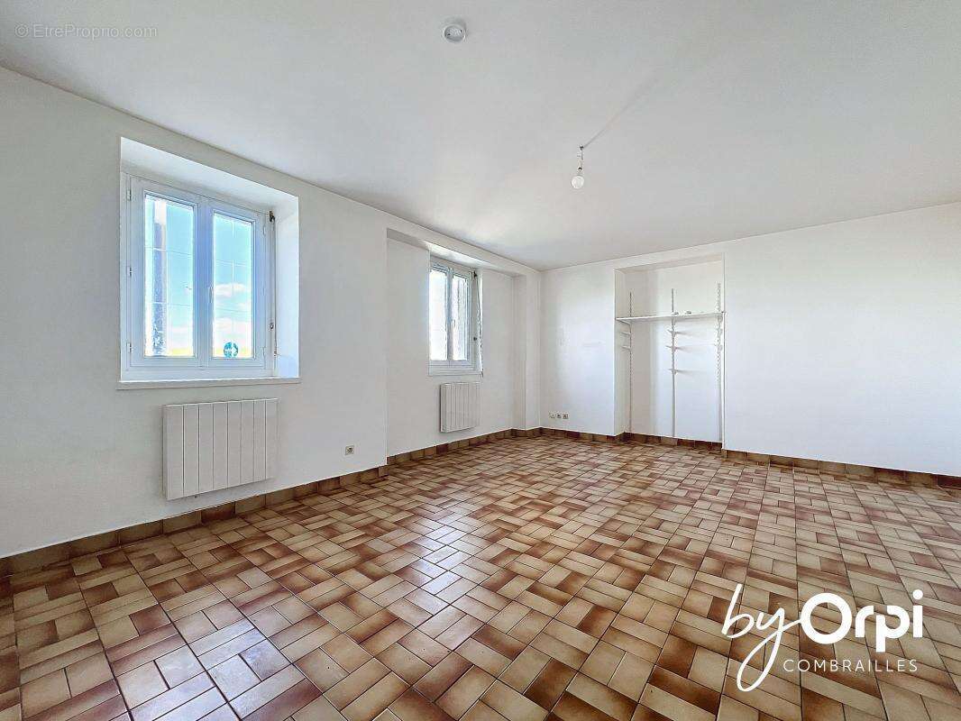 Maison à SAINT-ELOY-LES-MINES