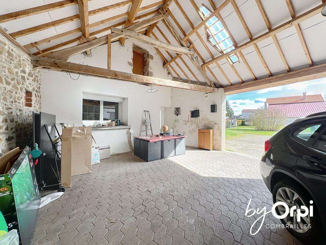 Maison à SAINT-ELOY-LES-MINES