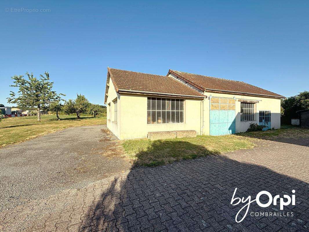 Maison à SAINT-ELOY-LES-MINES