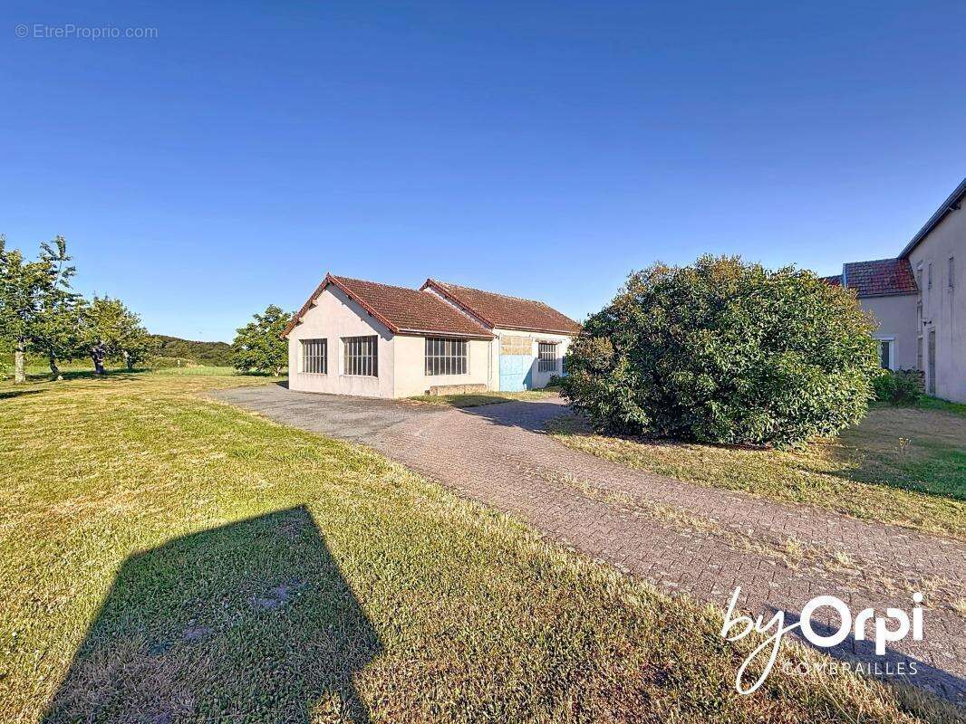 Maison à SAINT-ELOY-LES-MINES