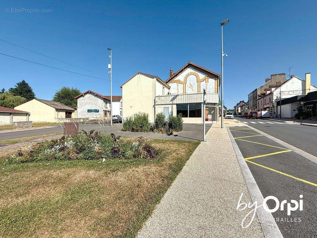 Commerce à SAINT-ELOY-LES-MINES