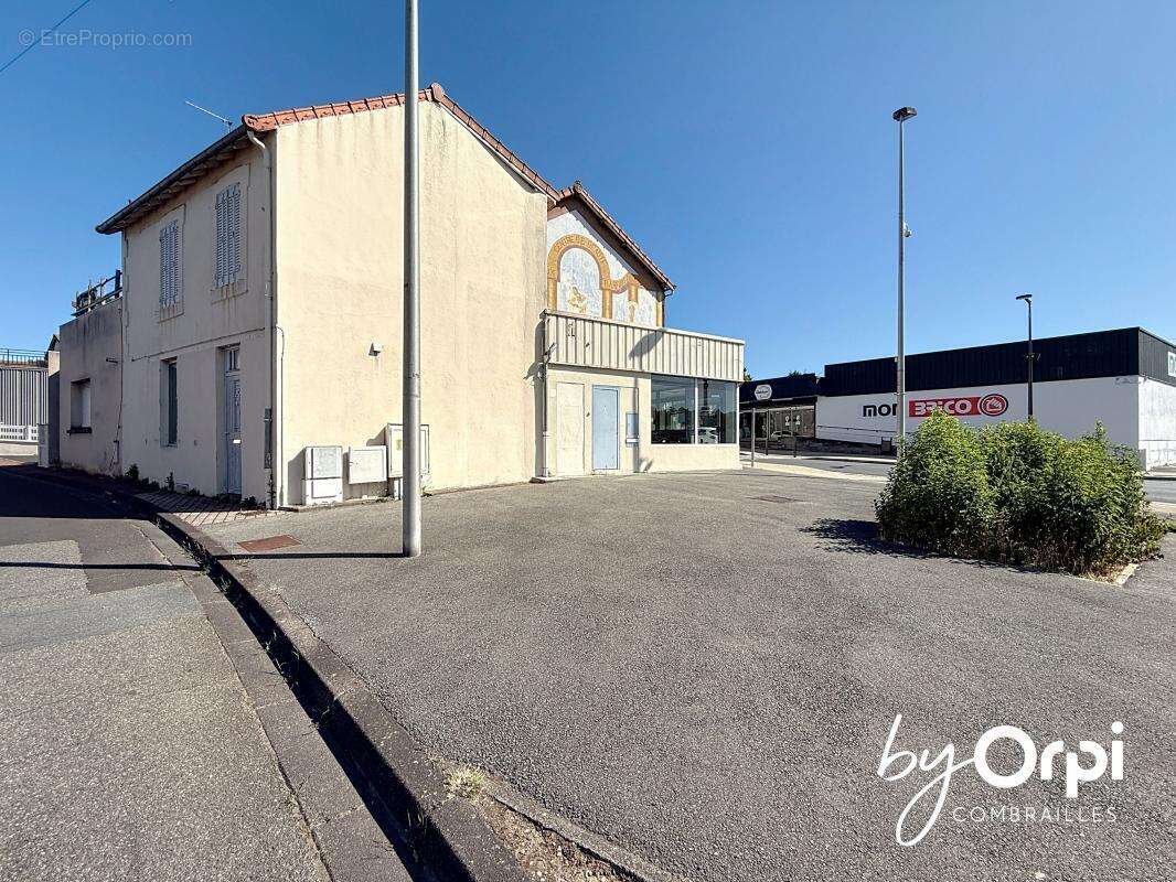 Commerce à SAINT-ELOY-LES-MINES