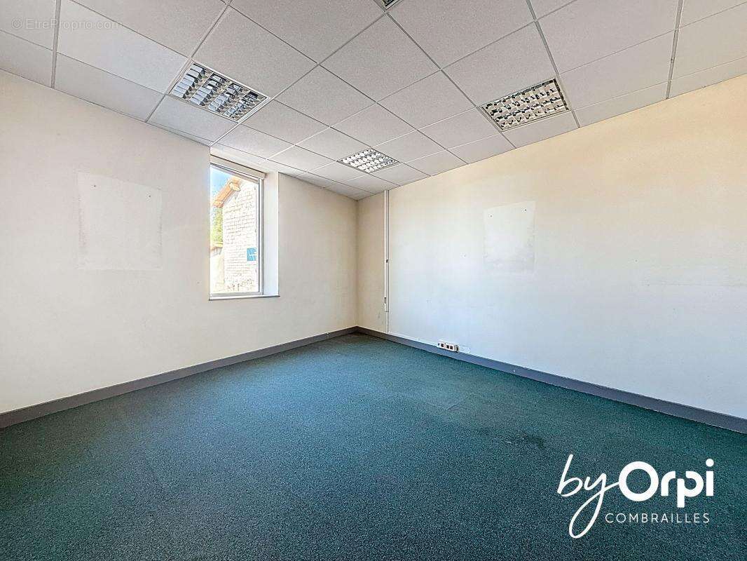 Commerce à SAINT-ELOY-LES-MINES