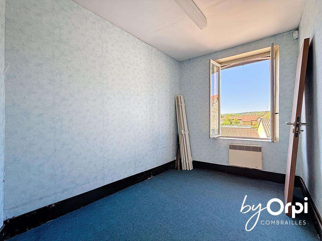 Commerce à SAINT-ELOY-LES-MINES