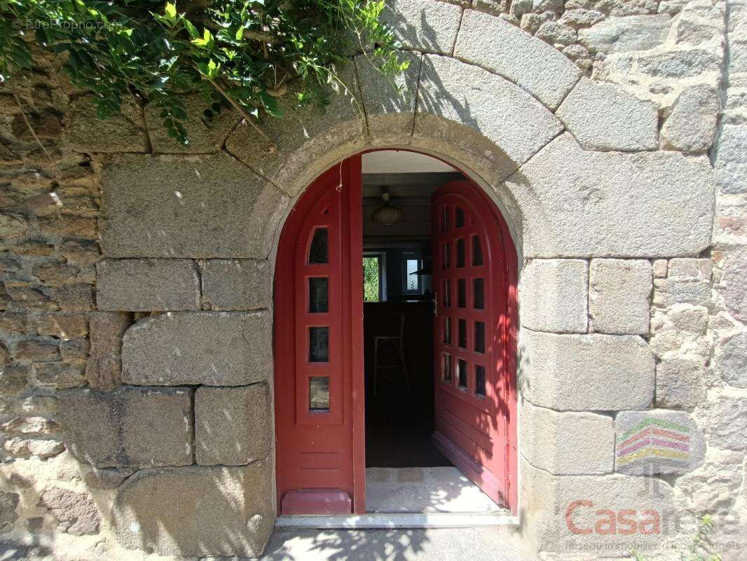 Maison à SAINT-PIERRE-DE-PLESGUEN