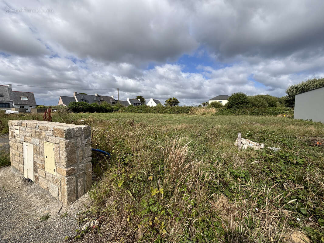 Terrain à PLOUGONVELIN