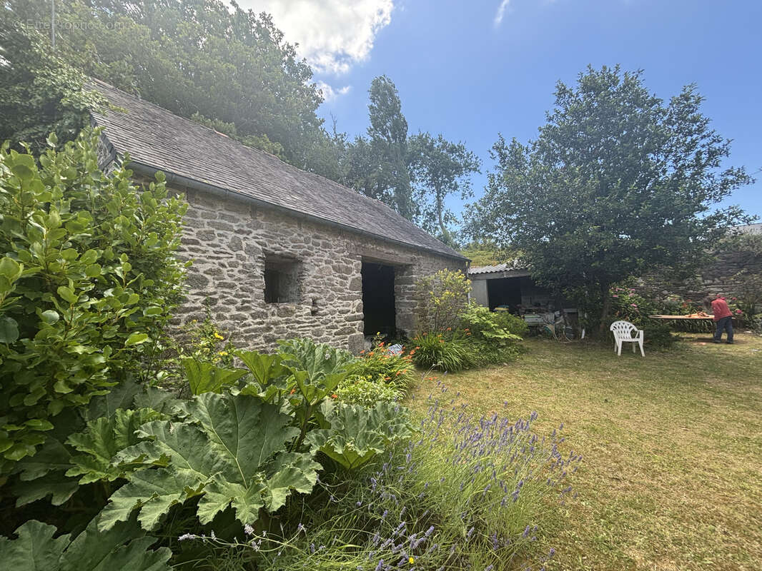 Maison à PLOUGONVELIN