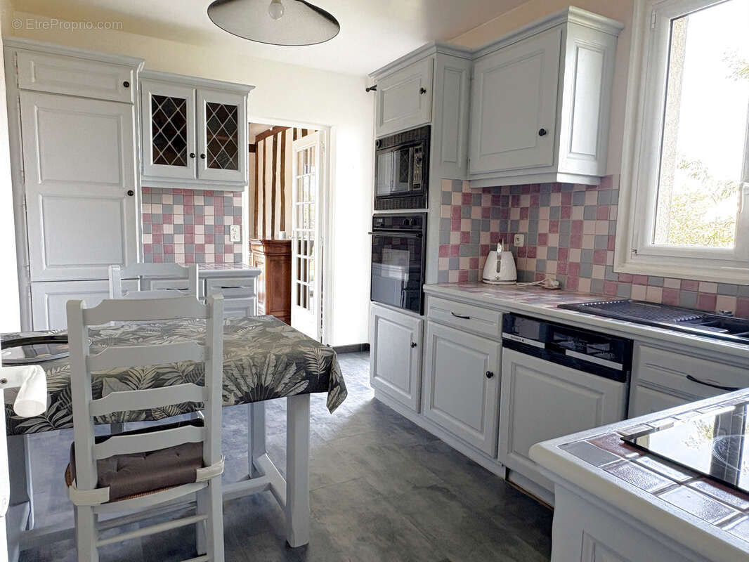 Maison à FLEURY-SUR-ANDELLE