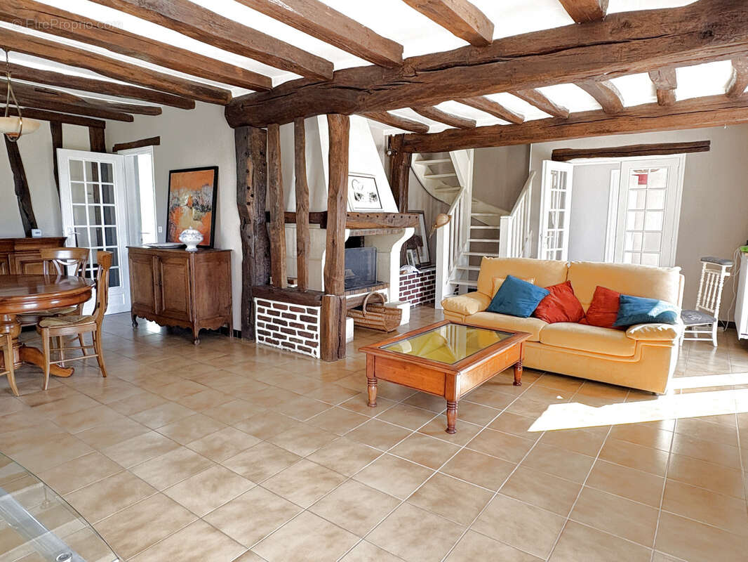 Maison à FLEURY-SUR-ANDELLE