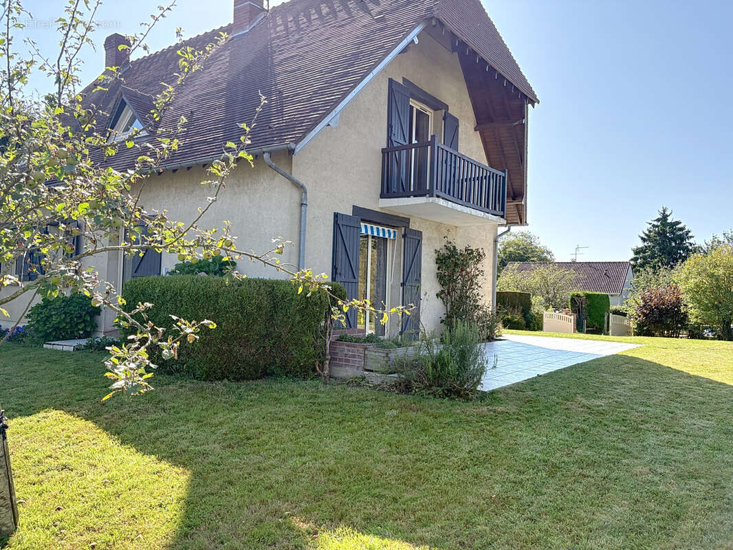 Maison à FLEURY-SUR-ANDELLE