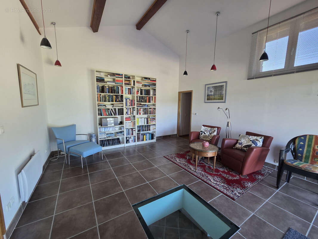 Maison à SAINT-JEAN-ROURE