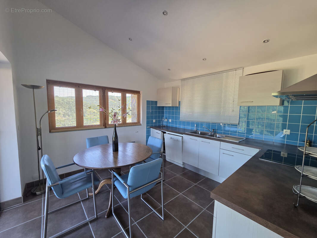 Maison à SAINT-JEAN-ROURE