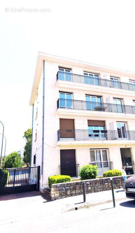 Appartement à BOURG-LA-REINE