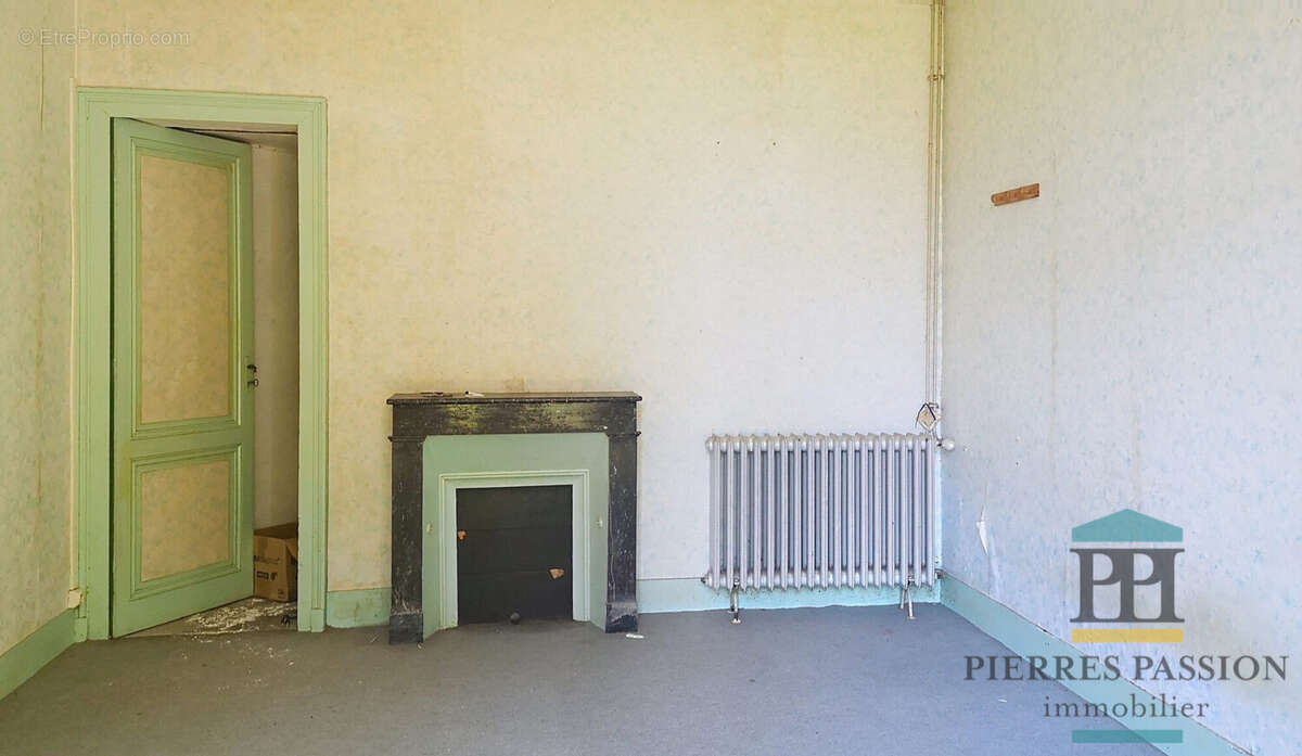 Maison à SAINT-PIERRE-D&#039;AURILLAC