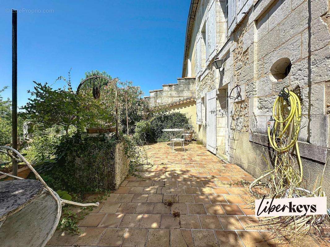 Maison à SAINT-AULAYE