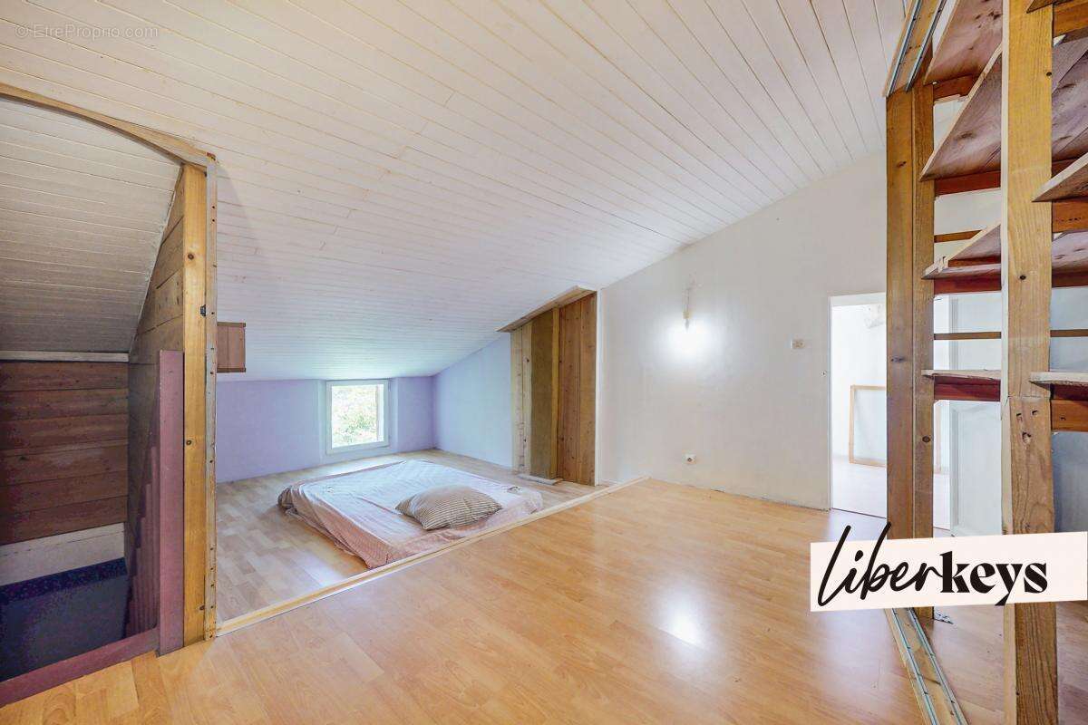 Maison à SAINT-ANTONIN-DU-VAR