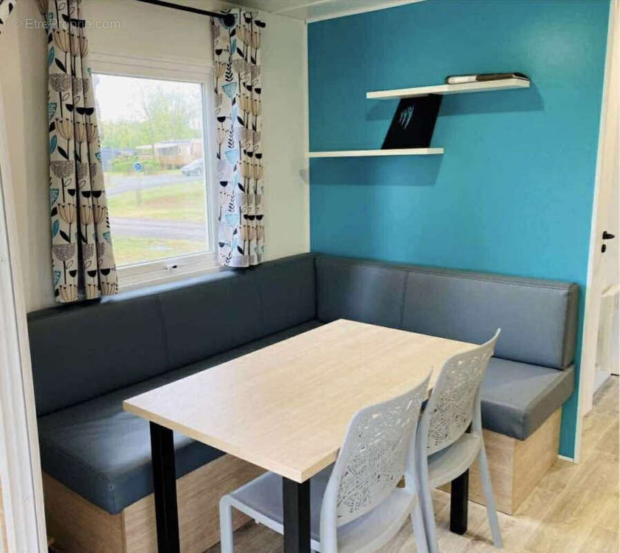 Autre à SAINT-HILAIRE-DE-RIEZ