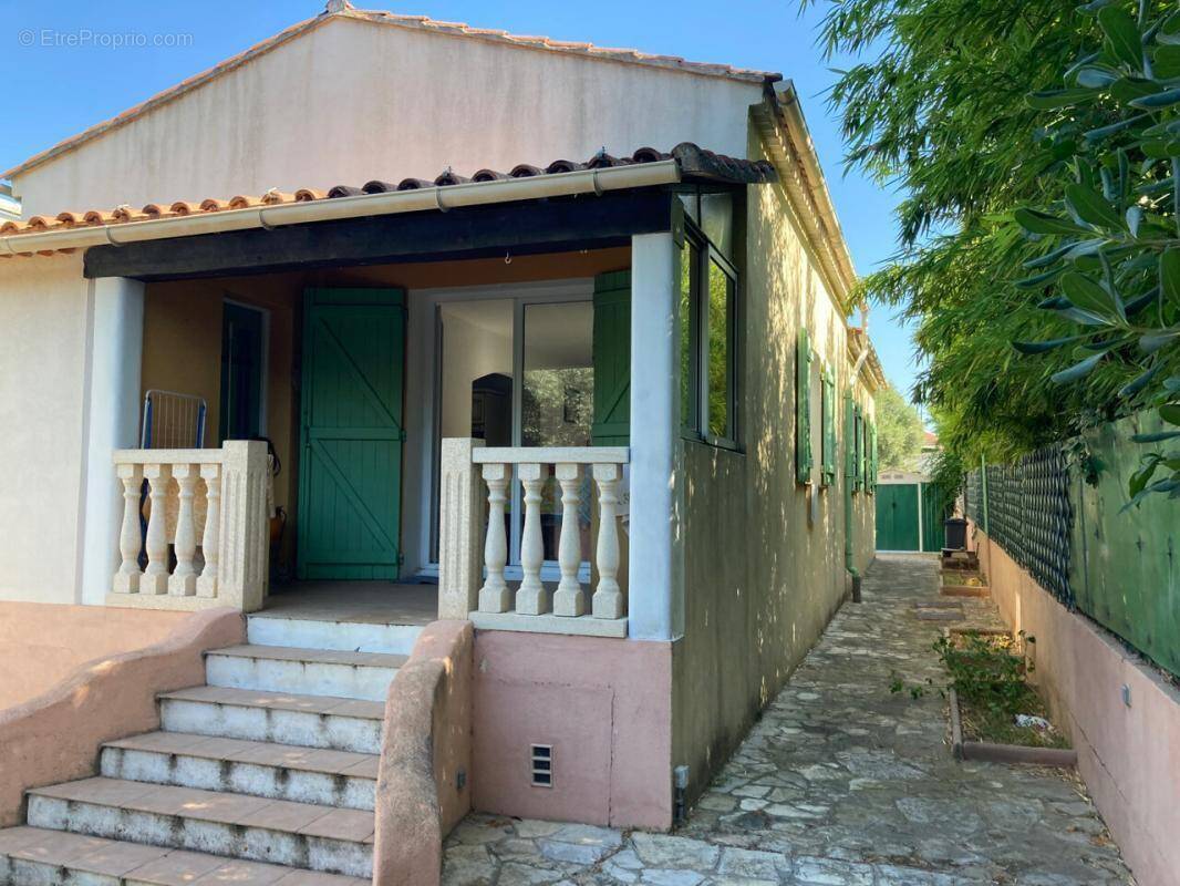 Maison à SIX-FOURS-LES-PLAGES