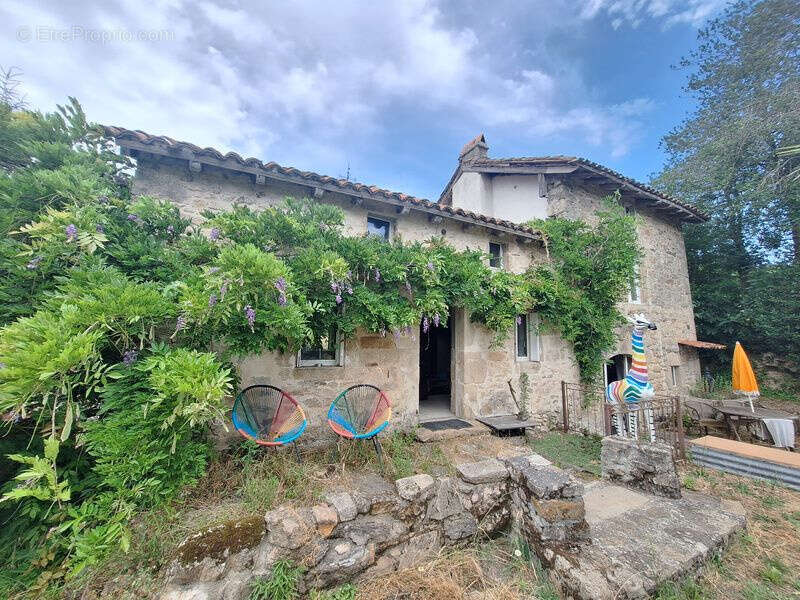 Maison à SOUSCEYRAC