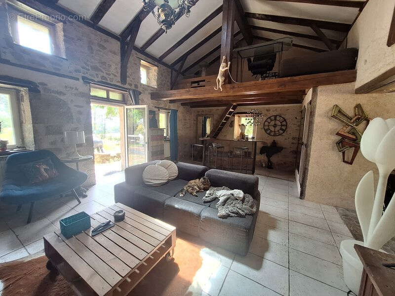 Maison à SOUSCEYRAC