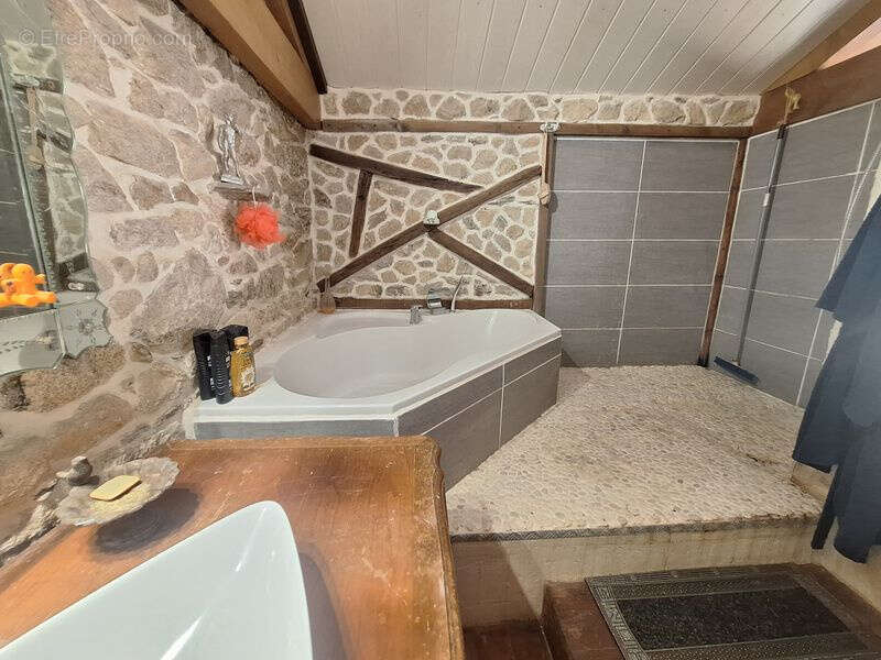 Maison à SOUSCEYRAC