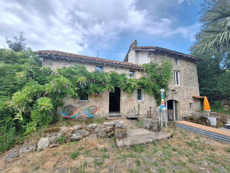 Maison à SOUSCEYRAC