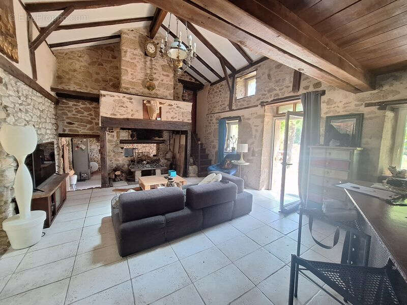 Maison à SOUSCEYRAC