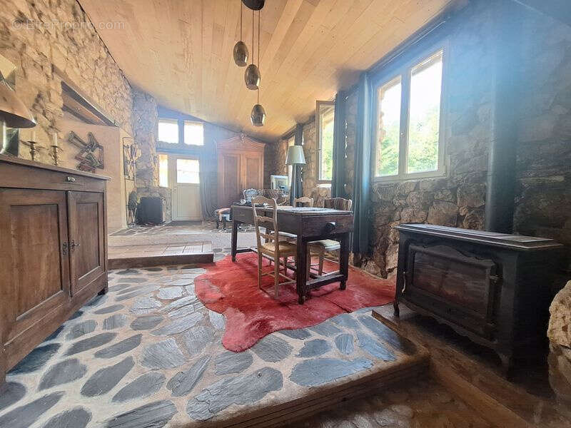 Maison à SOUSCEYRAC