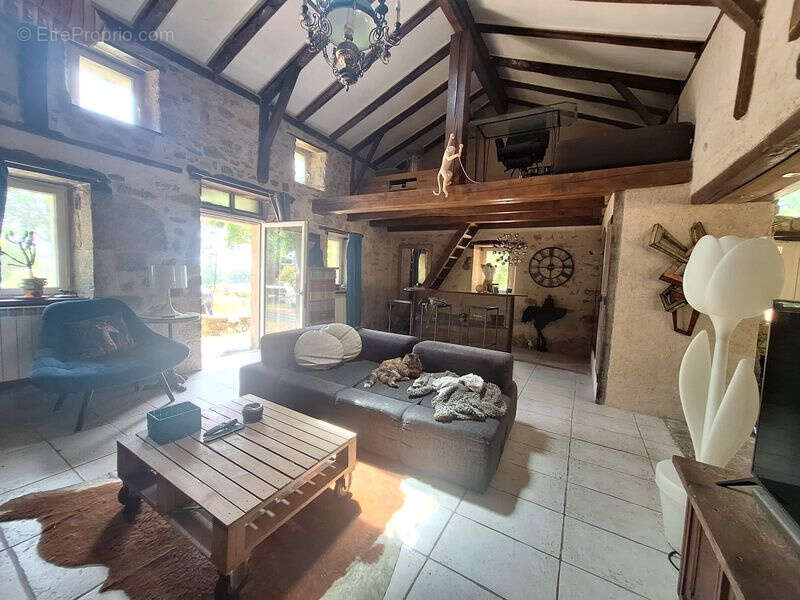 Maison à SOUSCEYRAC