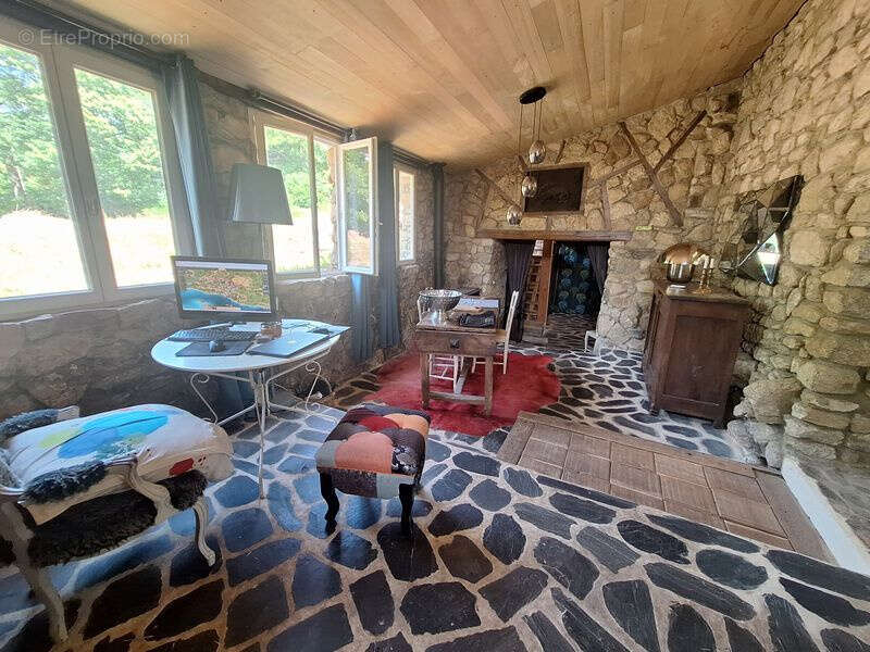 Maison à SOUSCEYRAC