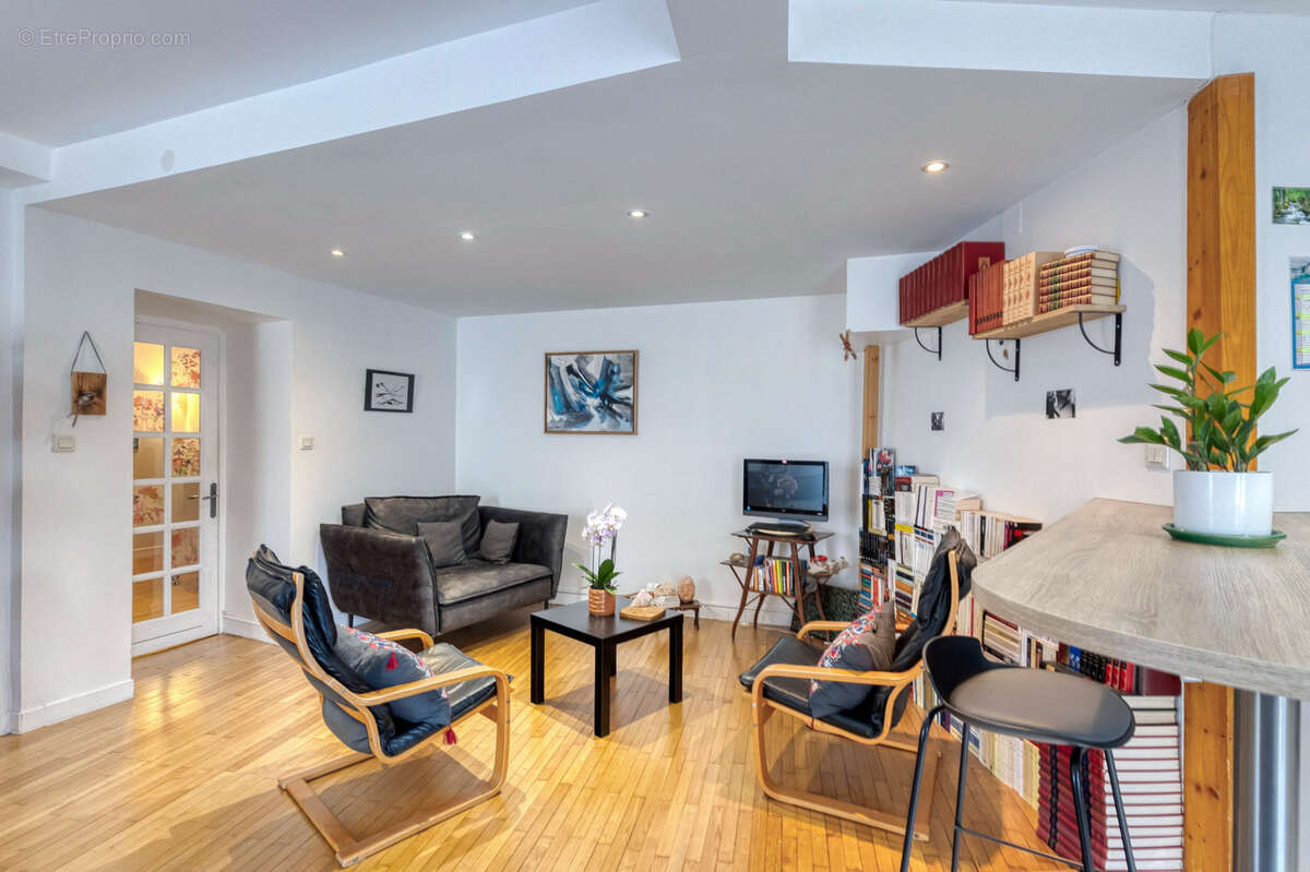 Appartement à SASSENAGE