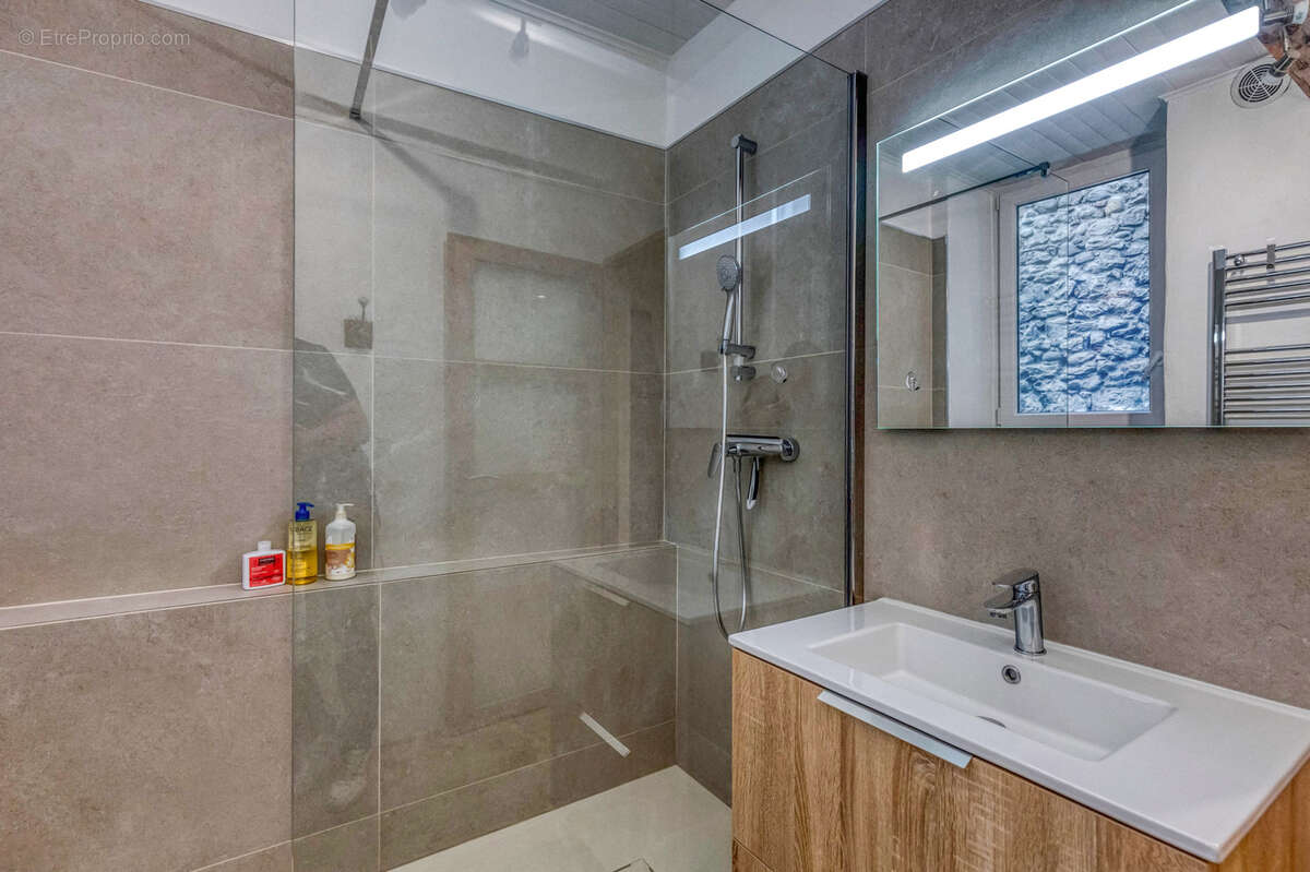 Appartement à SASSENAGE