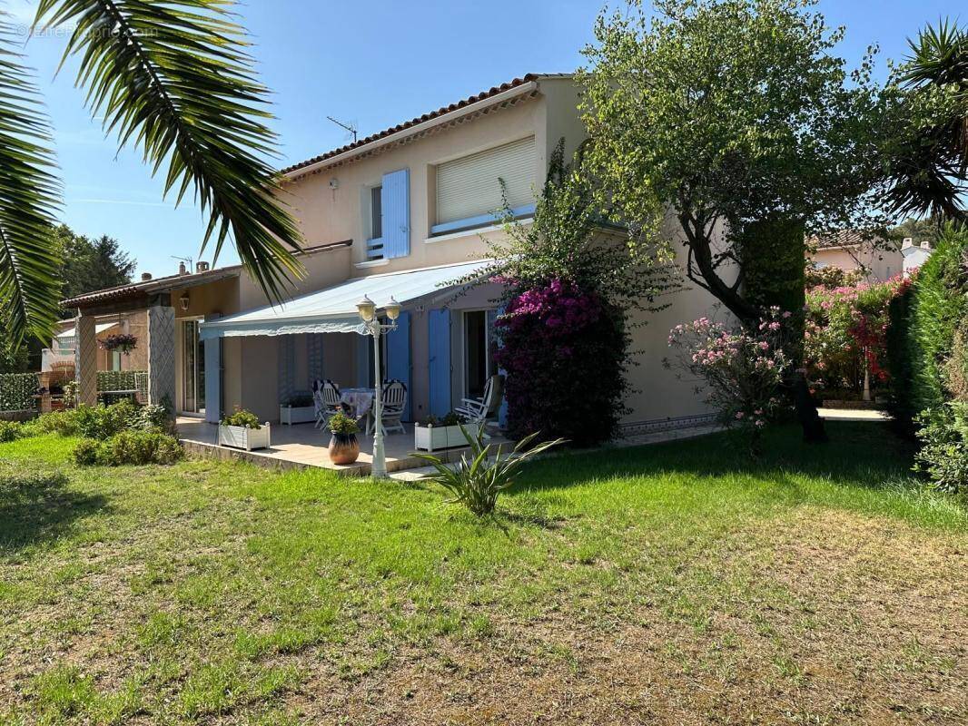 Maison à SIX-FOURS-LES-PLAGES