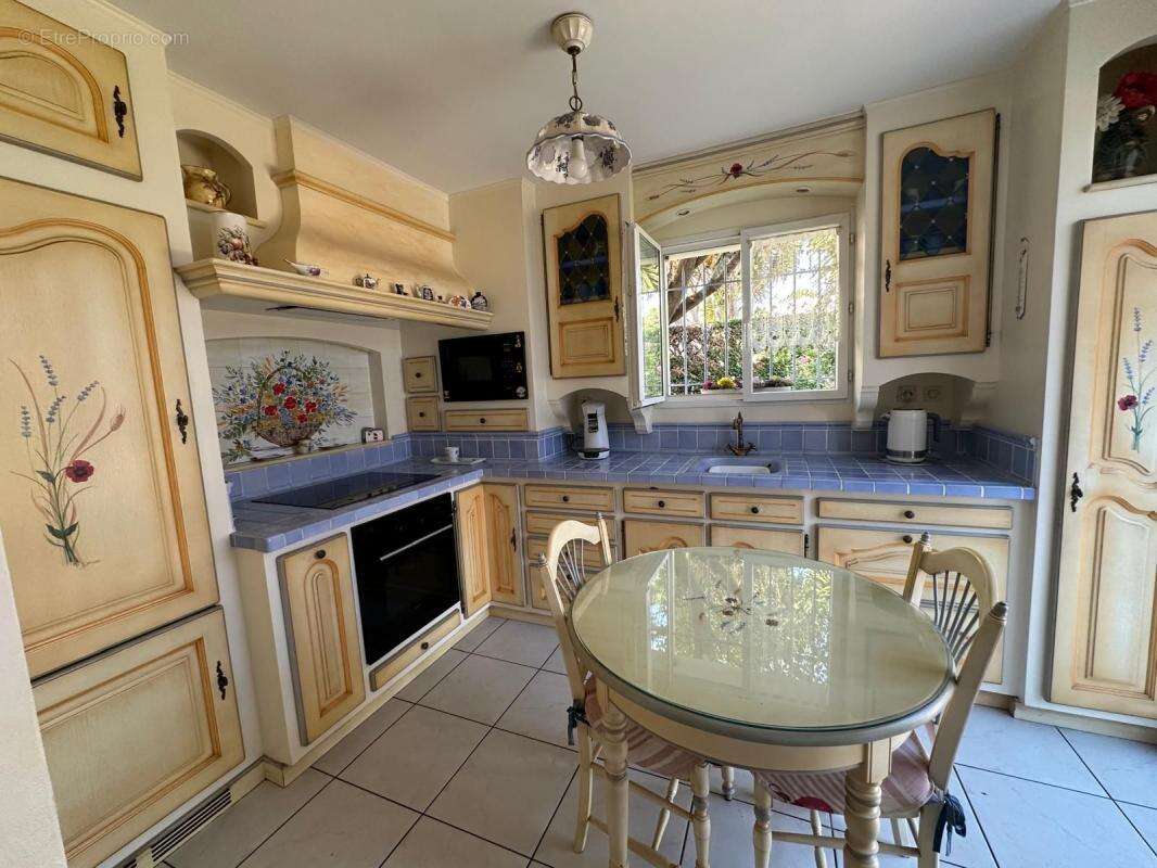 Maison à SIX-FOURS-LES-PLAGES