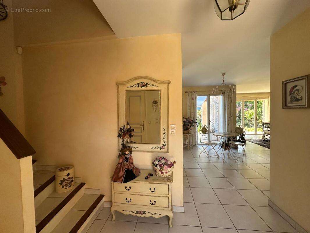 Maison à SIX-FOURS-LES-PLAGES