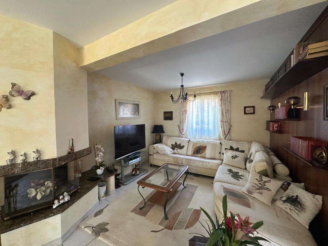 Maison à SIX-FOURS-LES-PLAGES