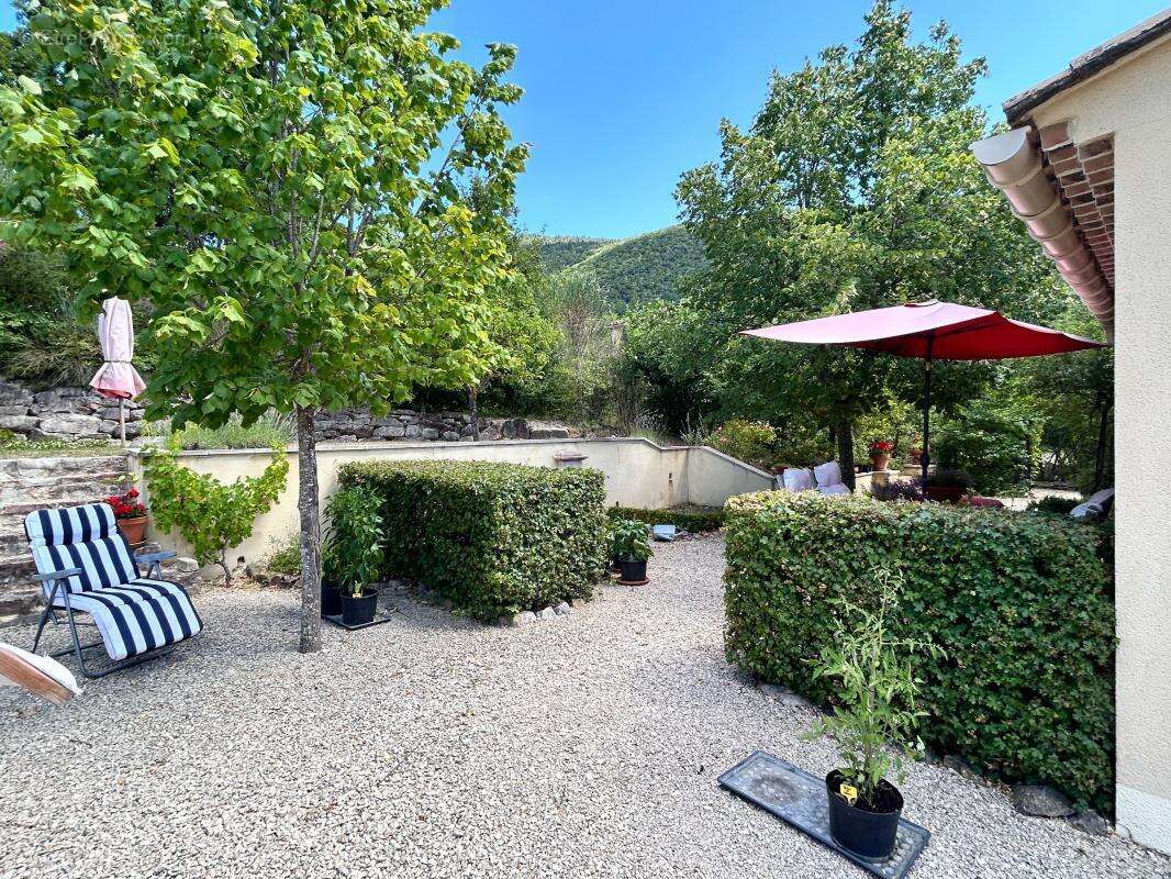 Maison à MONTBRUN-LES-BAINS