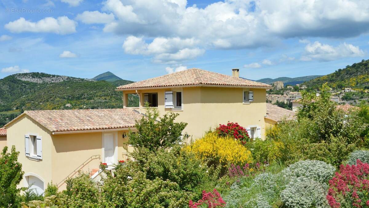 Maison à MONTBRUN-LES-BAINS